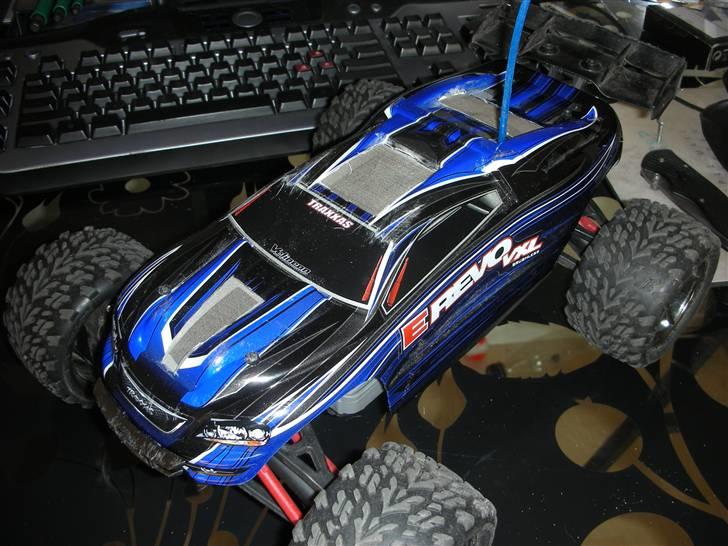 Bil E-Revo 1/16 Vxl "Solgt" billede 11
