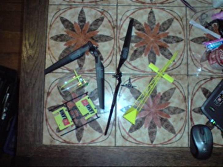 Helikopter E-SKY  LAMA V3  - de gamle dele billede 10