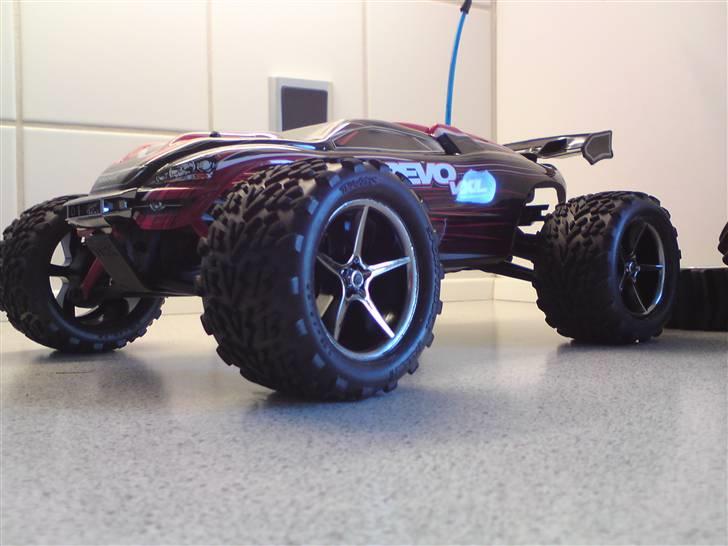 Off-Roader Traxxas E-Revo VXL 1/16  billede 1