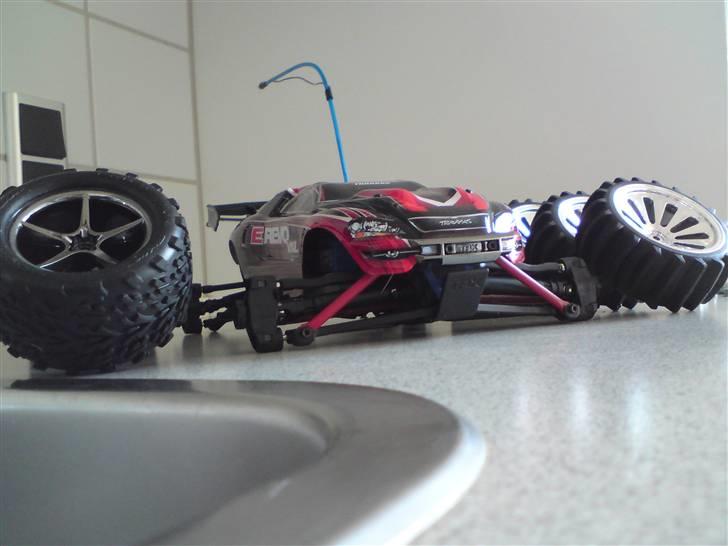 Off-Roader Traxxas E-Revo VXL 1/16  billede 4