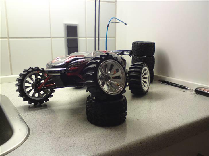 Off-Roader Traxxas E-Revo VXL 1/16  billede 6