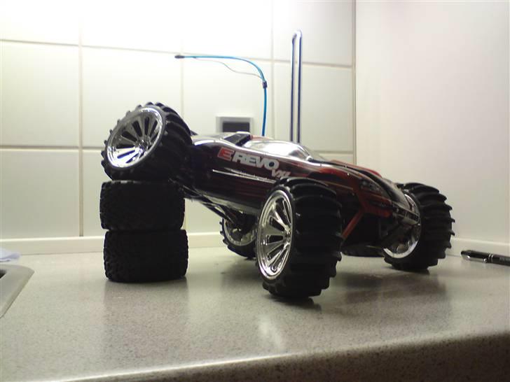 Off-Roader Traxxas E-Revo VXL 1/16  billede 8