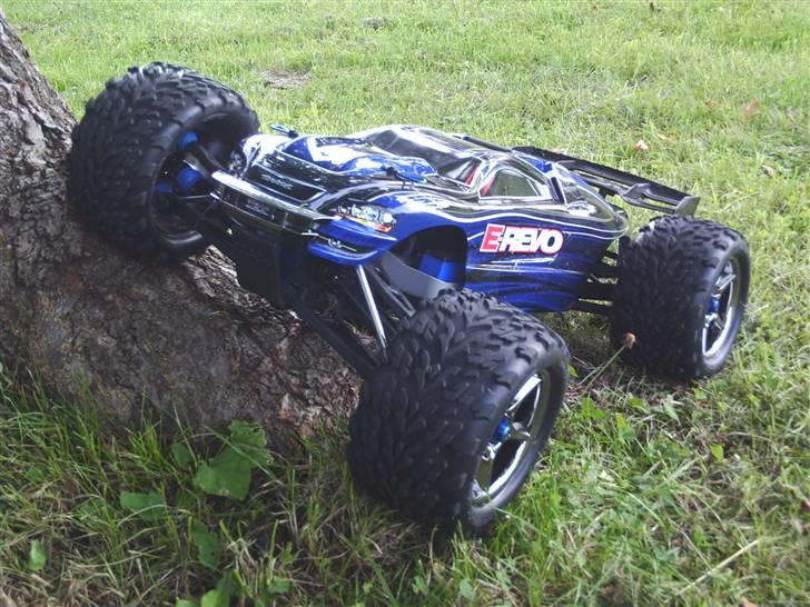 Off-Roader E-REVO MED MAMBA MONSTER  billede 1