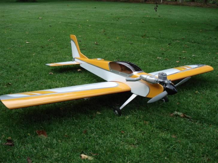 Fly kyosho calmato sport (solgt) - ikke mange calmatoer har landingsstel foran billede 4