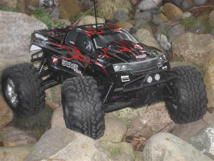 Bil savage flux - så kom den på sten(skal lige sige jeg ikke køre på stenenne billede 16