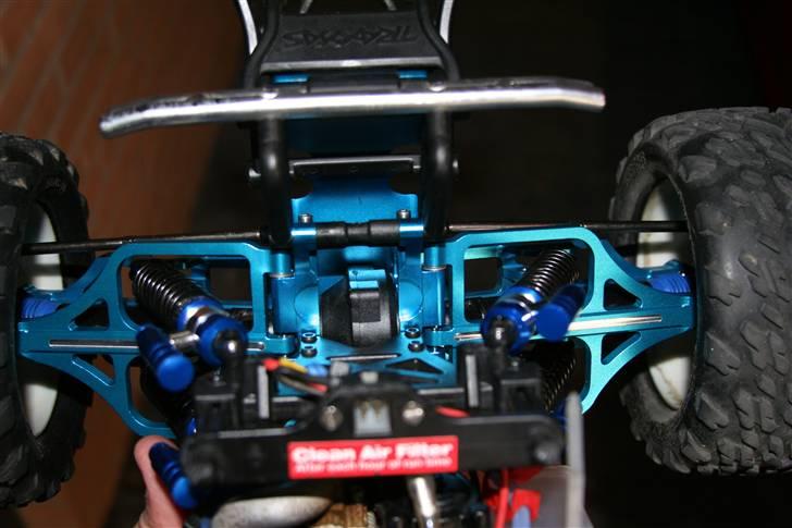 Off-Roader Traxxas T-MAXX 3,3 billede 16