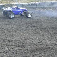 Off-Roader traxxas nitro sport