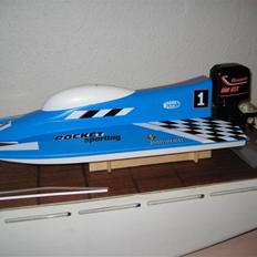 Båd       Graupner RED ROCKET F1