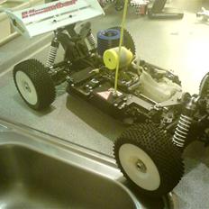 Buggy G.V Hunter 1/8 4WD Solgt