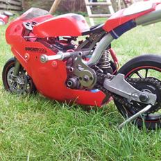 Motorcykel TT Ducati 999R Nitro 