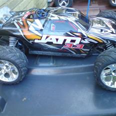 Bil Traxxas jato 3.3