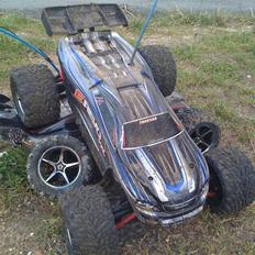 Bil Traxxas Revo VXL