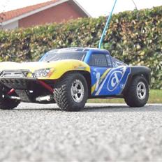 Bil traxxas 1/16 slash solgt