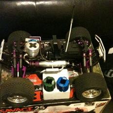 Off-Roader HPI savage 25