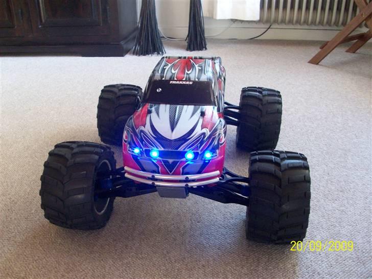 Bil E-MAXX billede 15