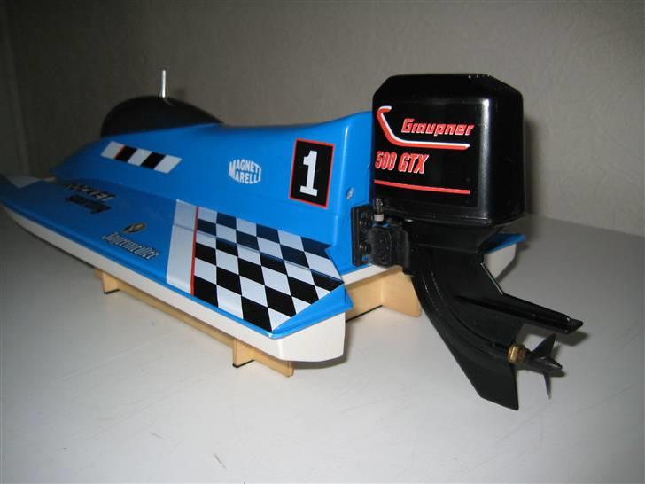 Båd       Graupner RED ROCKET F1 billede 4