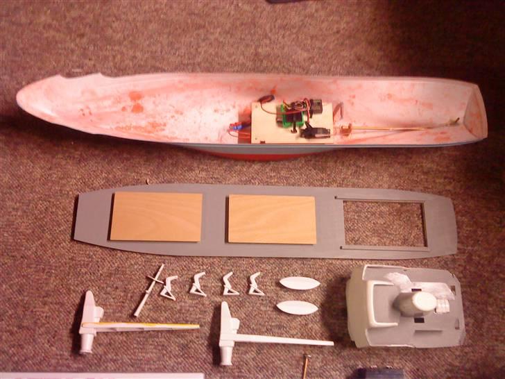 Båd Neptun Fragtskib Solgt - skal lige vaskes af  indvendigt   efter den er malet  billede 13