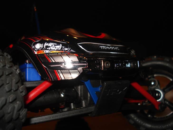 Off-Roader Traxxas Revo VXL 1/16 billede 15