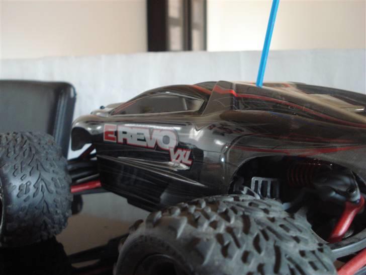 Off-Roader Traxxas Revo VXL 1/16 billede 18
