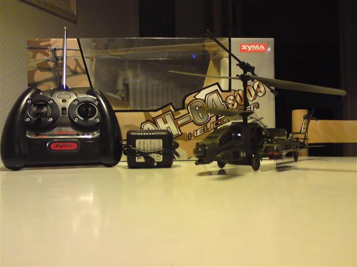 Helikopter apache ah-64  billede 1