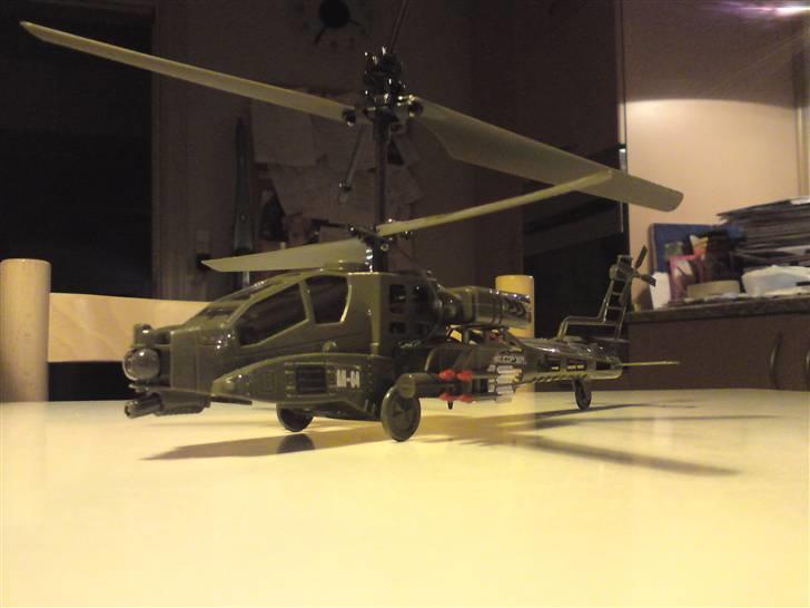 Helikopter apache ah-64  billede 2