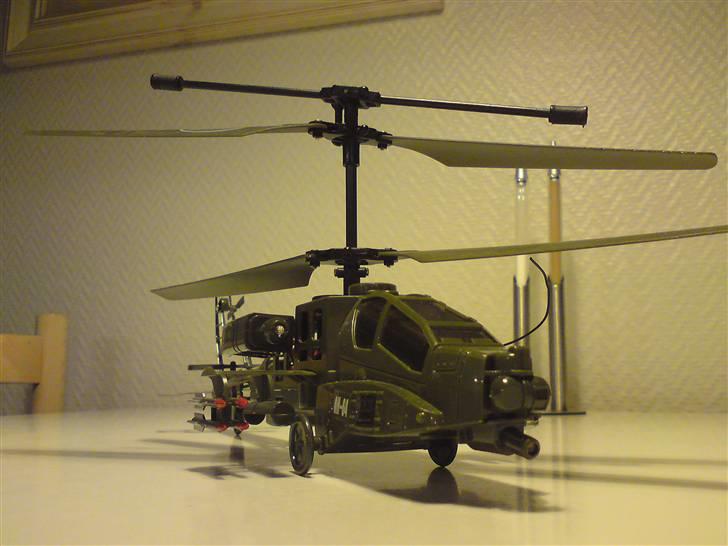 Helikopter apache ah-64  billede 10