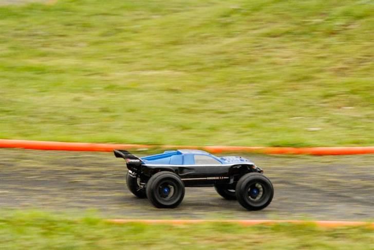 Off-Roader e-revo brushless solgt billede 20