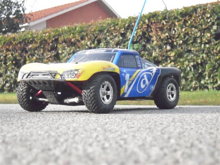 Bil traxxas 1/16 slash solgt - the bil billede 1