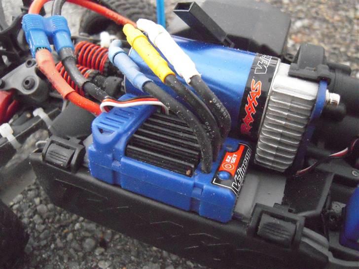 Bil traxxas 1/16 slash solgt - velineon esc og motor billede 8