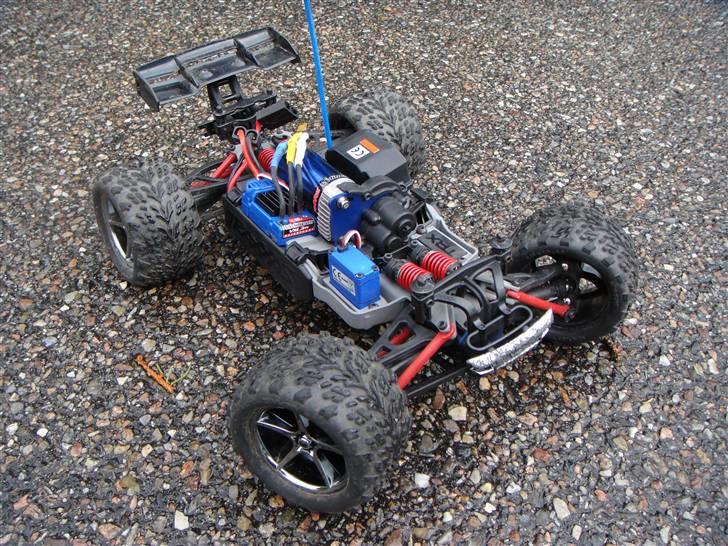 Off-Roader Traxxas E-Revo 1:16 VXL - Fedt med vandtæt el! billede 9