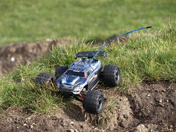 Bil Traxxas Revo VXL billede 9