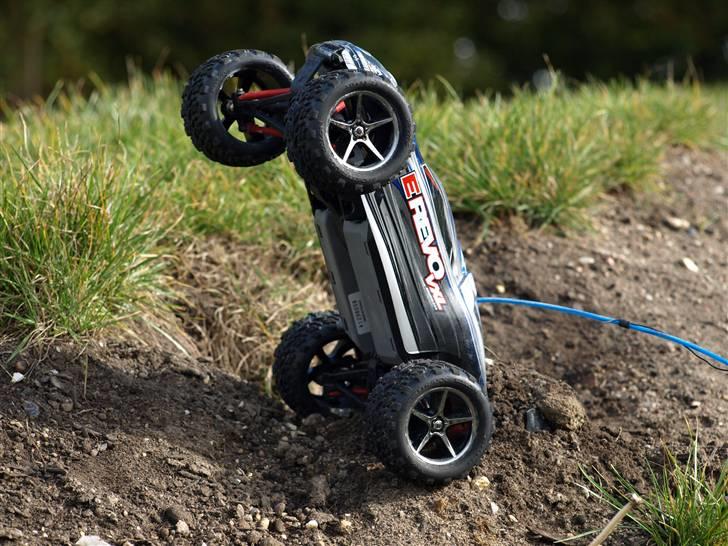 Bil Traxxas Revo VXL billede 10