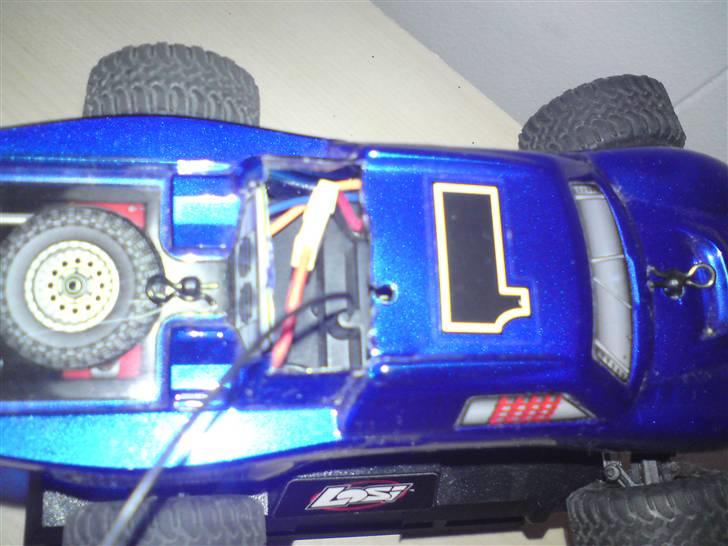 Off-Roader micro t #BYTTET TIL V-MAX billede 9