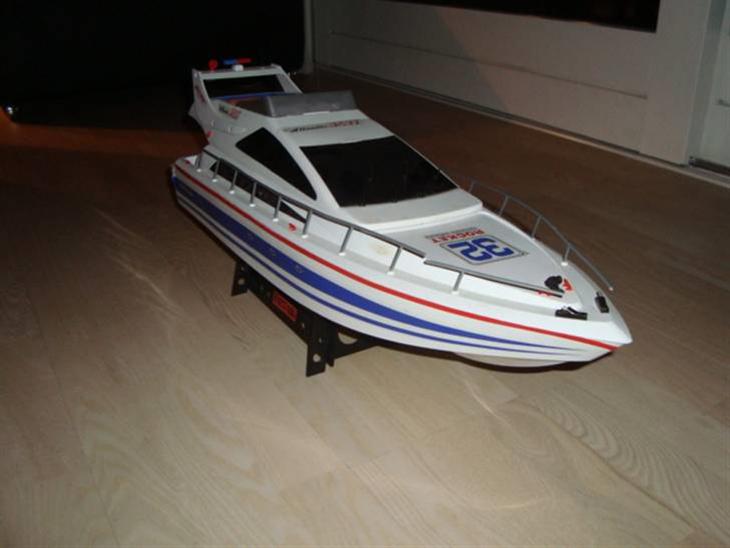 Båd Rocket 32 billede 1