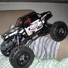 Off-Roader Losi mini rock crawler