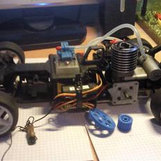 Bil kyosho GX 12 Nitro byttet