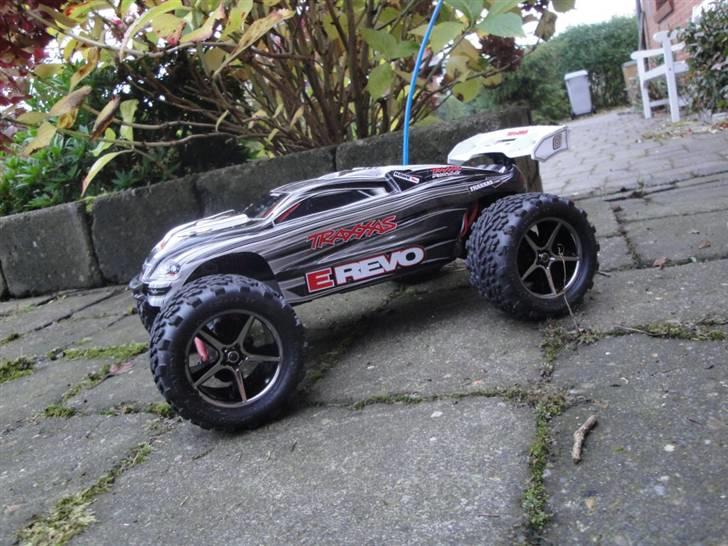 Off-Roader Traxxas E-revo 1:16 Vxl - Traxxas E-Revo 1:16 Vxl billede 1