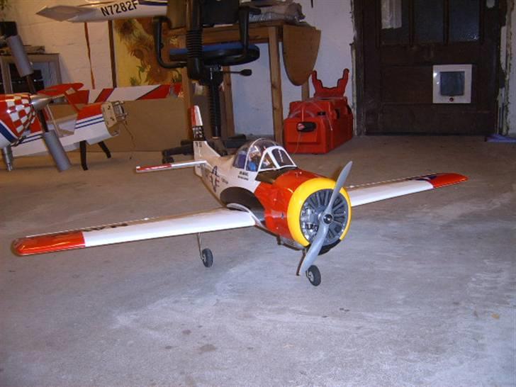 Fly TROJAN T-28 billede 1