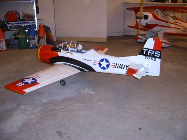 Fly TROJAN T-28 billede 2