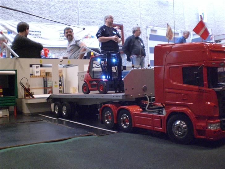 Maskiner | Linde H50 gaffeltruck - Ved at laste Sebastian A herinde fra..... billede 19