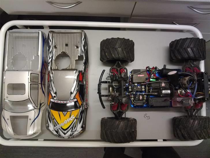 Bil Traxxas T-maxx 3,3 Årg.? billede 12