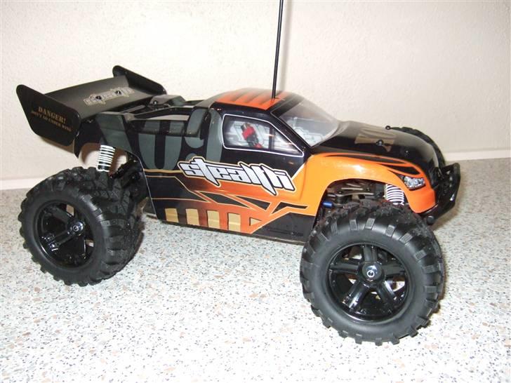 Off-Roader Stealth X09 Truggy Brushl - Er den ikke flot :-) billede 2