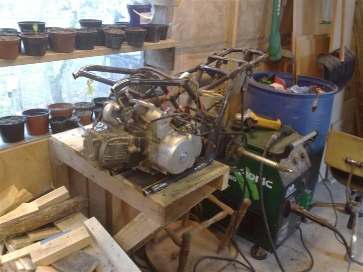 Bil atv-RC.... - den skulle lige forlænges 20cm, så EL.stempel kunne være.. billede 9