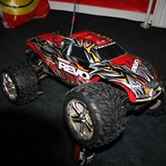 Off-Roader Traxxas Revo 3.3