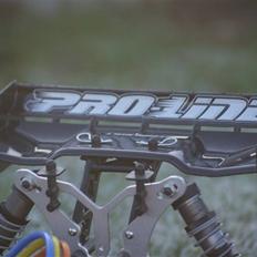 Off-Roader Losi 8IGHT-T BRUSHLESS.