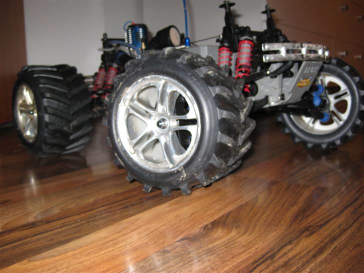 Bil Traxxas T-Maxx 2,5R.solgt billede 2