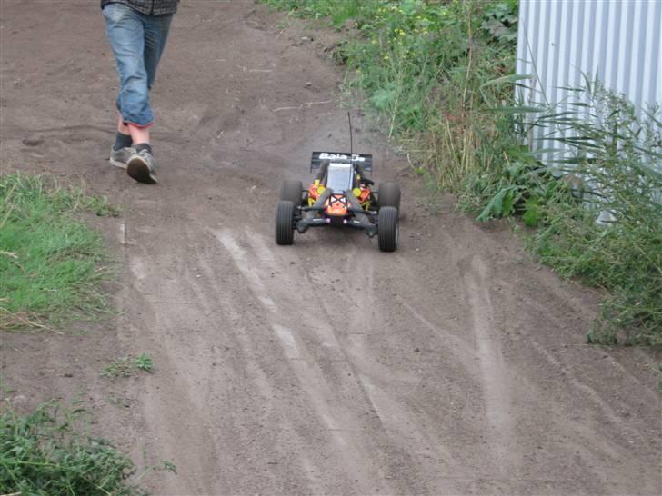 Buggy hpi baja 5b FORD - er på vej i pit billede 9