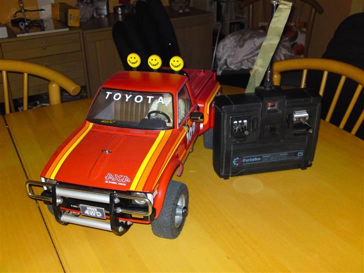 Bil Tamiya hilux  ca år 1982 - så er den køre klar..... billede 1