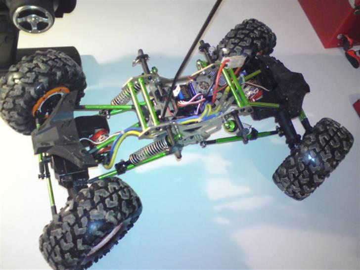 Off-Roader HBX Rock Crawler - alle fire hjul drejer samme vej billede 17