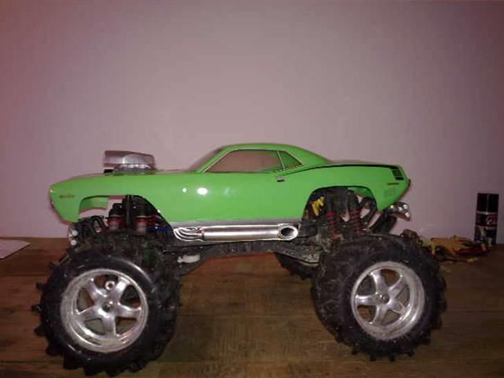 Off-Roader Traxxas E-Maxx SOLGT billede 2